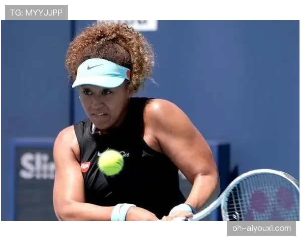 大阪刚在迈阿密买下整层公寓，邻居说她每天凌晨四点练发球