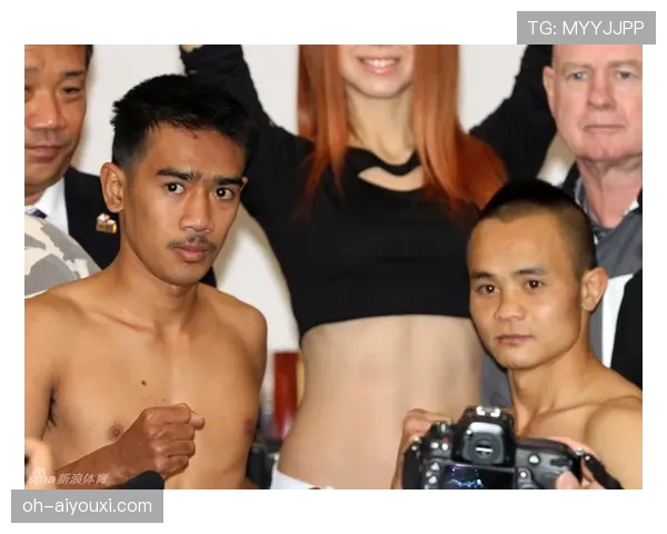 朋友发视频：熊朝忠吃饭结账那一刻，整个包间静得听见钱包哭