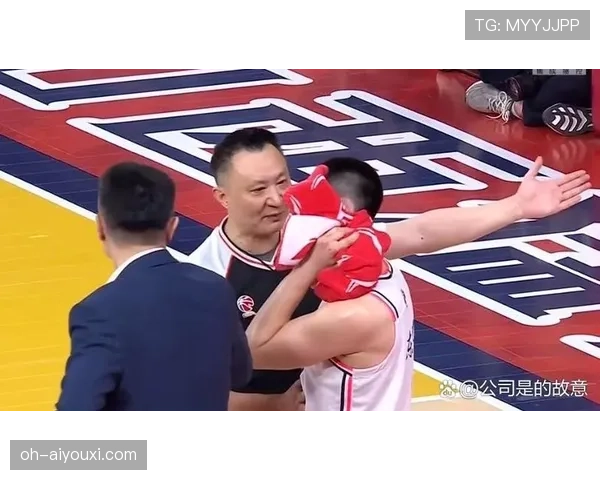 篮球比赛中技术犯规和违体犯规怎么判定，两者有何区别
